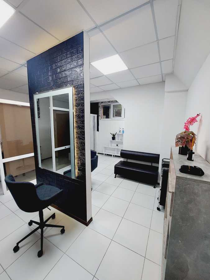Оренда офісу 33 м², Счастливая вул., 36