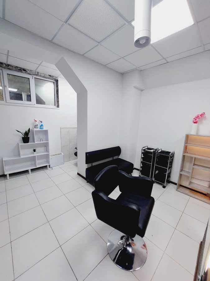 Оренда офісу 33 м², Счастливая вул., 36
