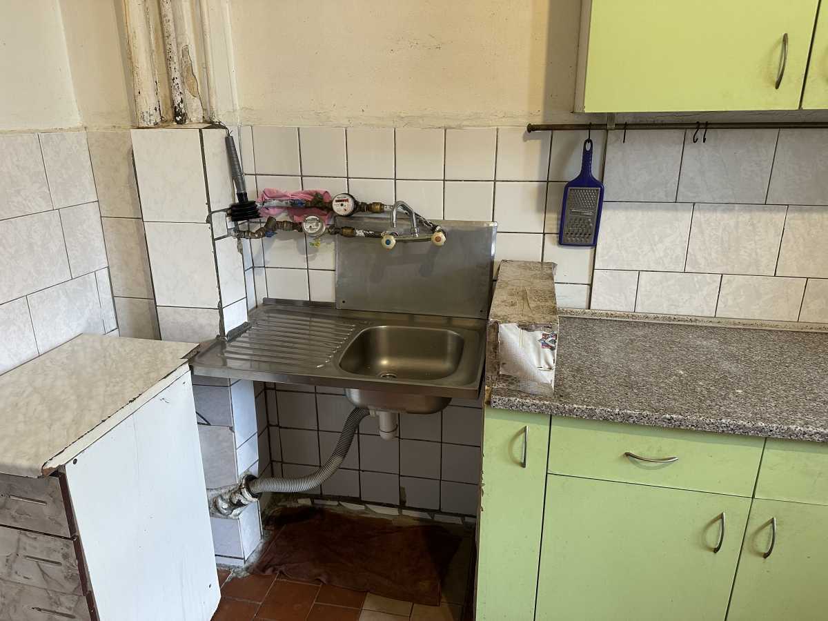 Продажа 2-комнатной квартиры 58 м², Кирпоноса ул., 12
