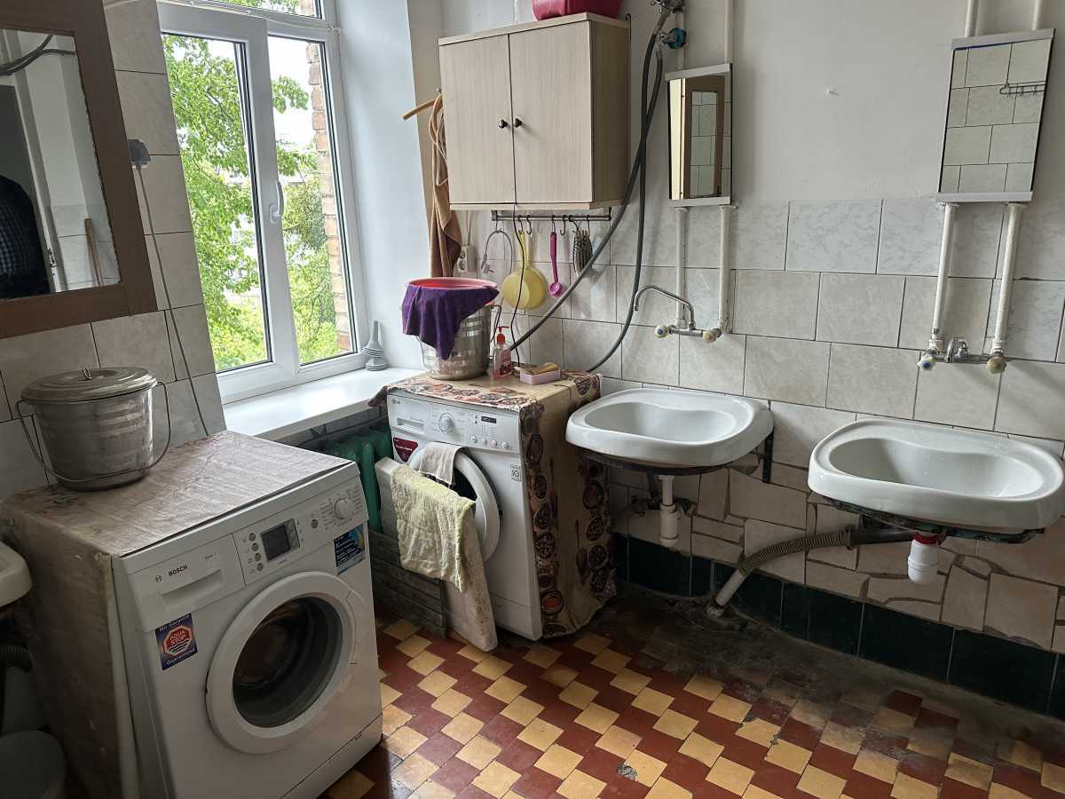 Продажа 2-комнатной квартиры 58 м², Кирпоноса ул., 12