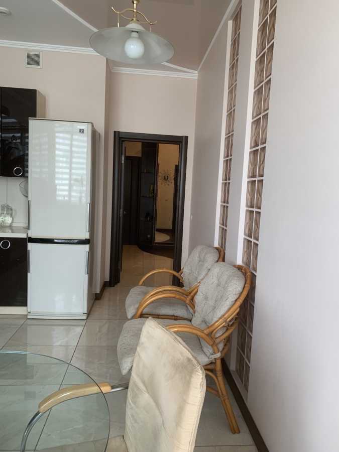 Продаж 2-кімнатної квартири 95 м², Механізаторів, 2