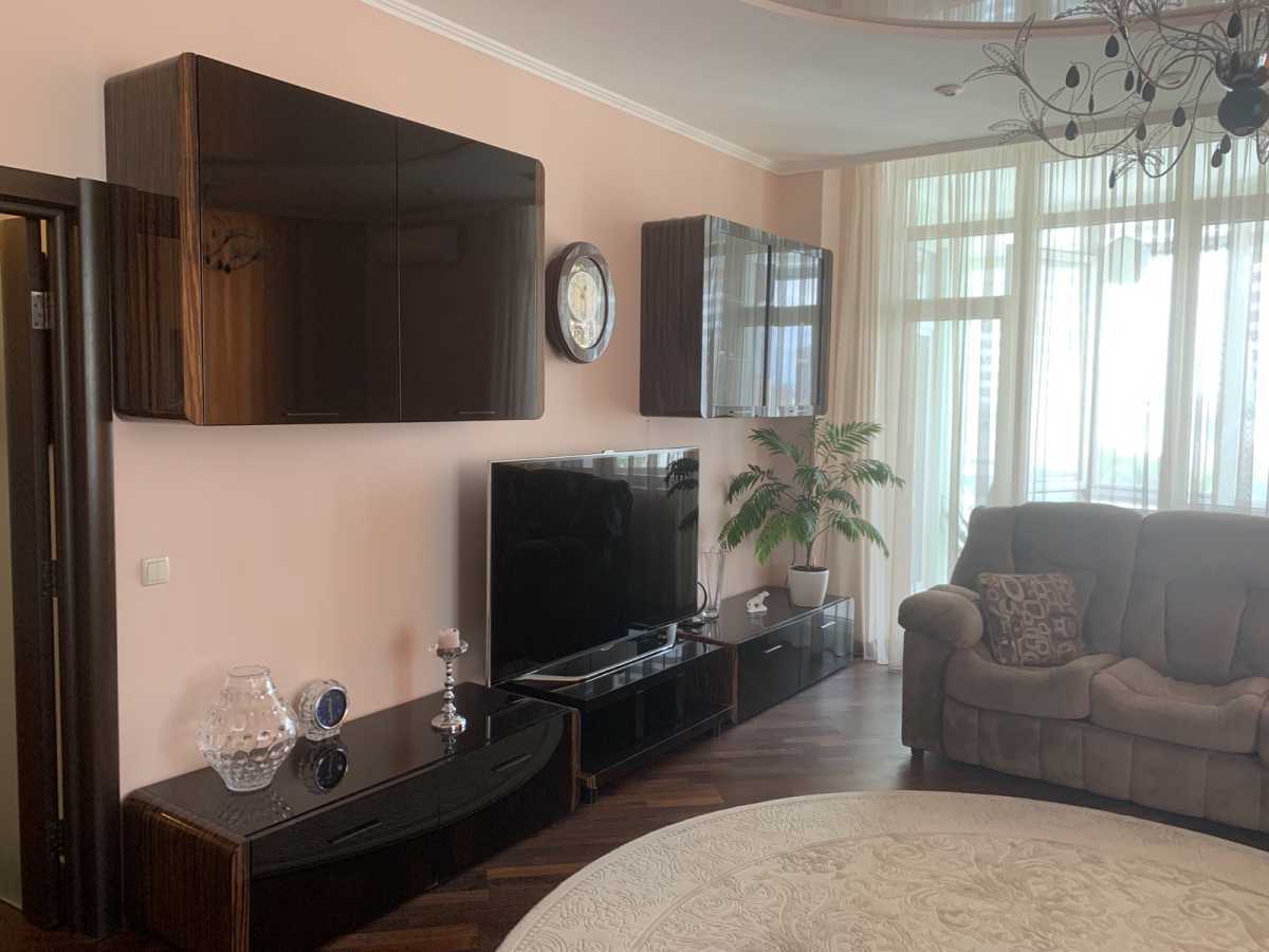 Продаж 2-кімнатної квартири 95 м², Механізаторів, 2