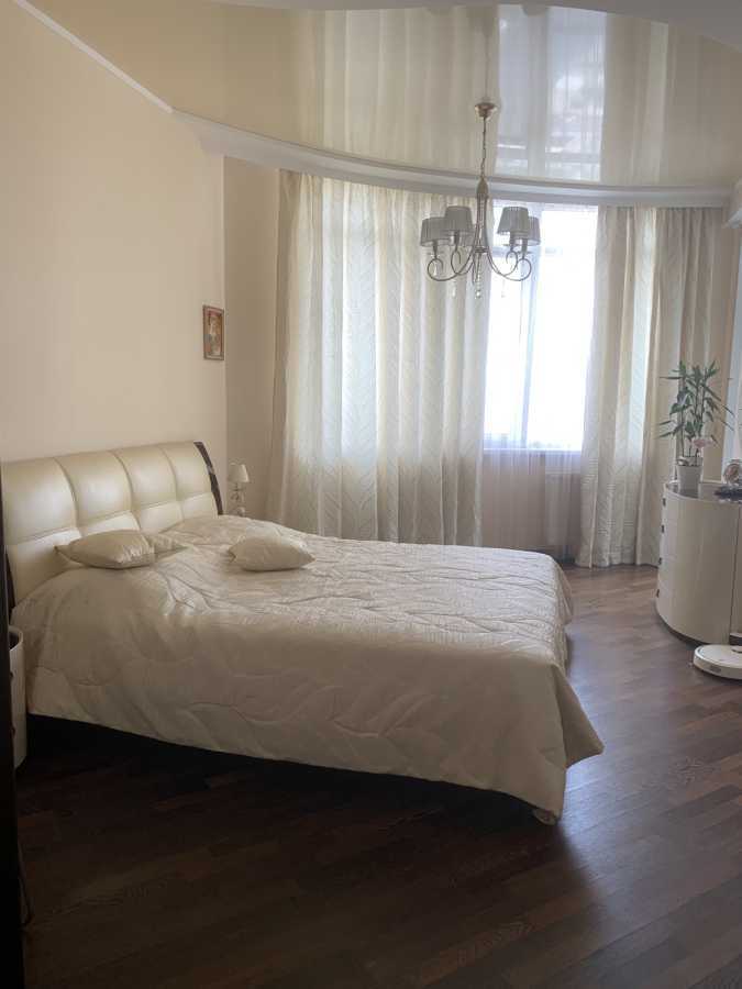 Продаж 2-кімнатної квартири 95 м², Механізаторів, 2