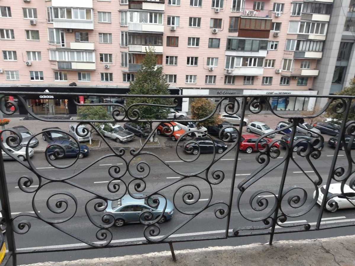 Продажа 3-комнатной квартиры 82.7 м², Большая Васильковская ул., 79