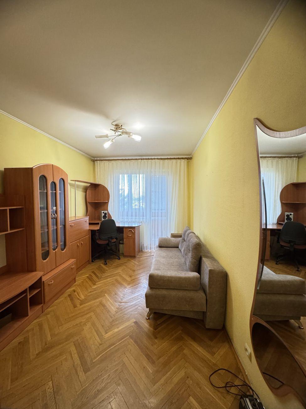 Продажа 3-комнатной квартиры 62 м², Мира ул., 90