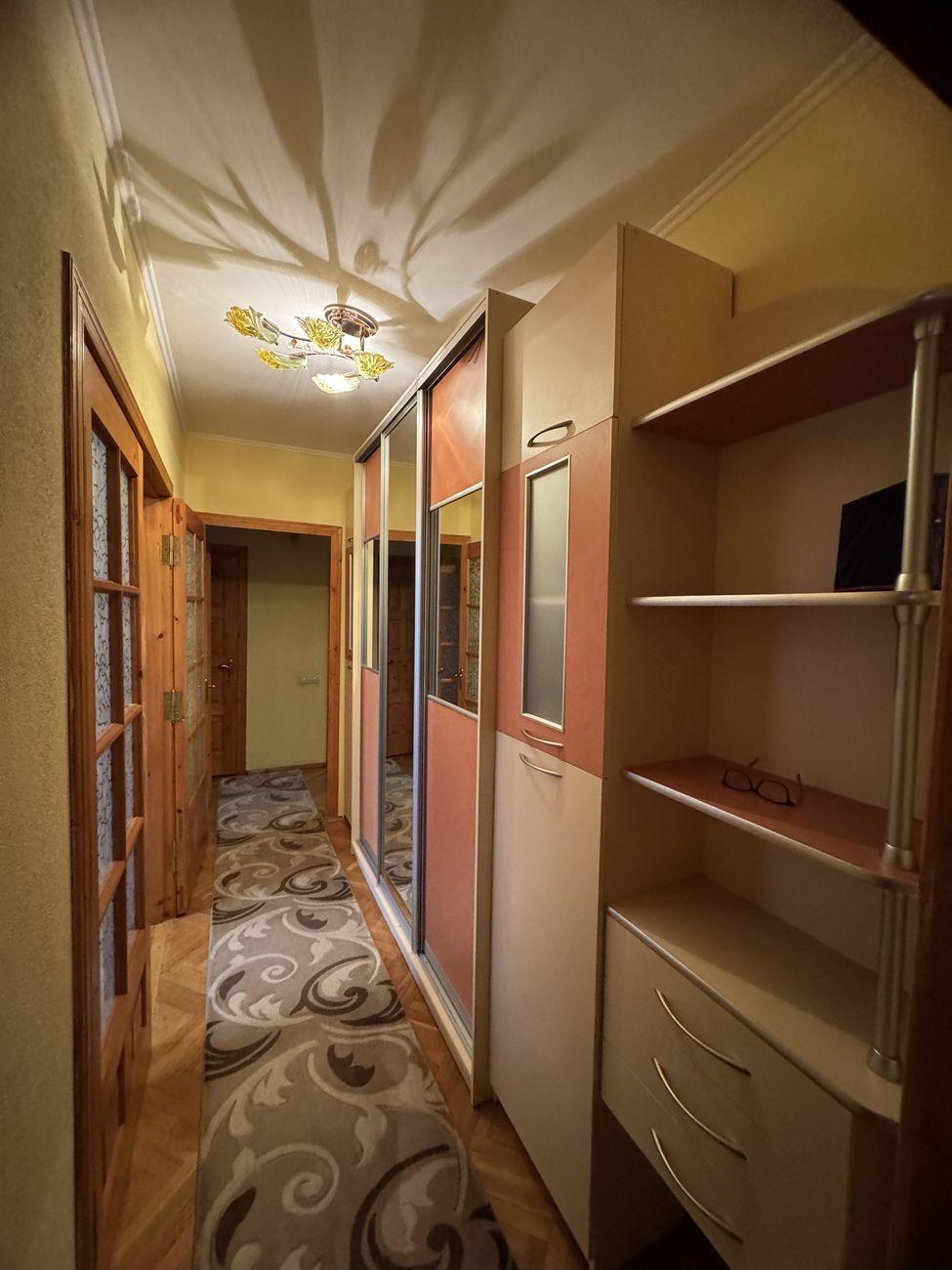 Продажа 3-комнатной квартиры 62 м², Мира ул., 90