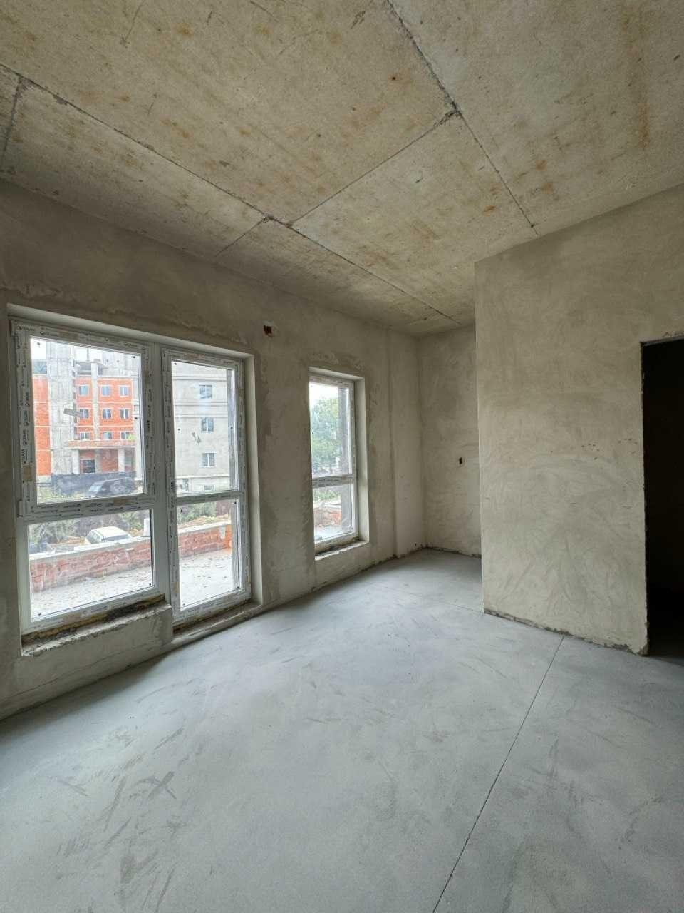 Продажа 3-комнатной квартиры 90 м², Романа Левицкого ул.