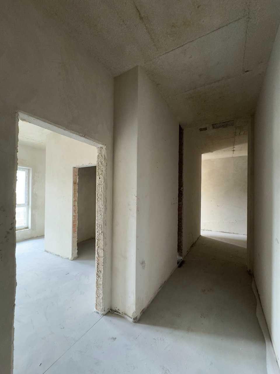 Продажа 3-комнатной квартиры 90 м², Романа Левицкого ул.