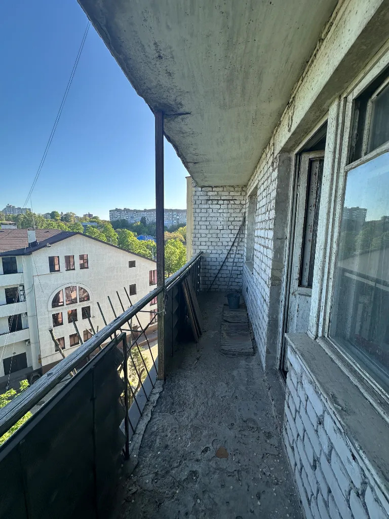 Продаж 1-кімнатної квартири 37 м², Робітнича вул., 21