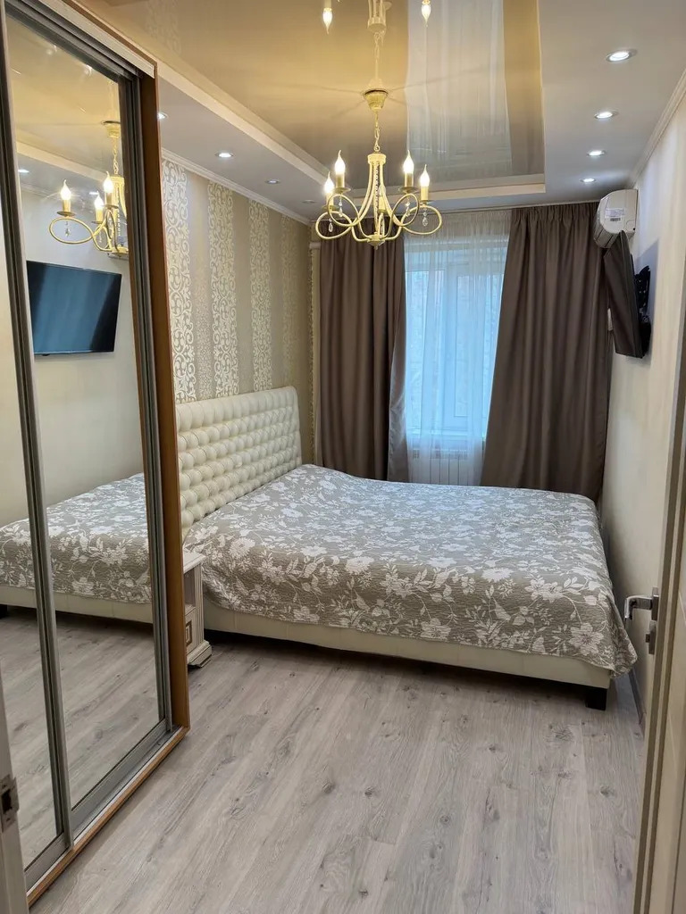 Продажа 3-комнатной квартиры 56 м², Гагарина просп., 99