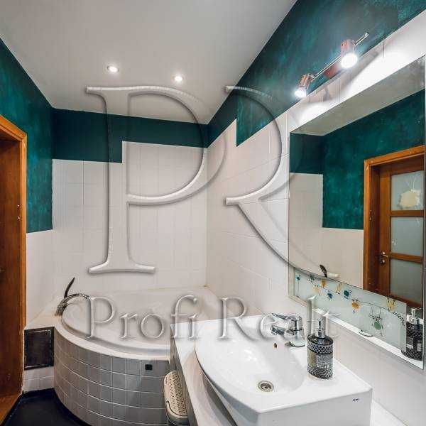 Продажа 1-комнатной квартиры 50 м², Вишняковская ул., 9