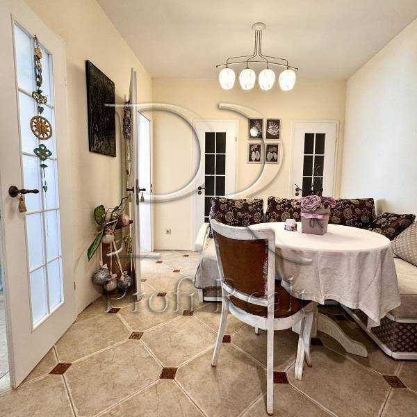 Продажа 2-комнатной квартиры 82 м², Днепровская ул., 26А