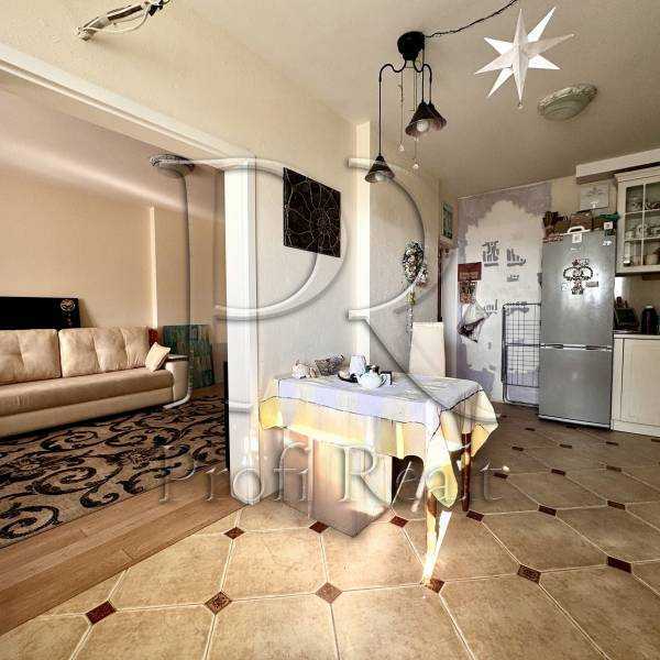 Продажа 2-комнатной квартиры 82 м², Днепровская ул., 26А