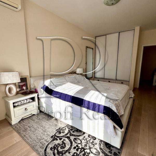 Продажа 2-комнатной квартиры 82 м², Днепровская ул., 26А