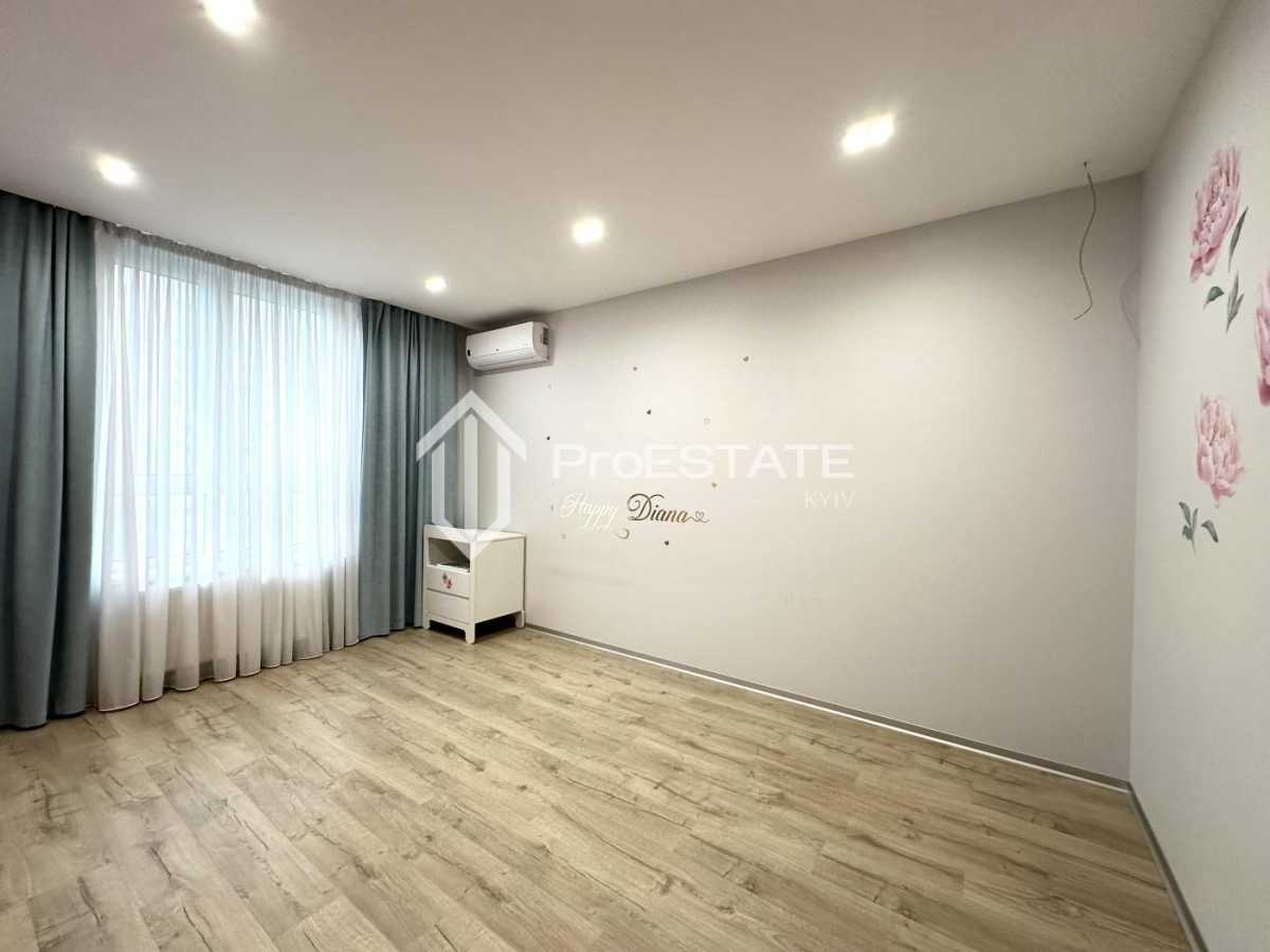 Продаж 2-кімнатної квартири 82 м², Вишгородська вул., 45/4