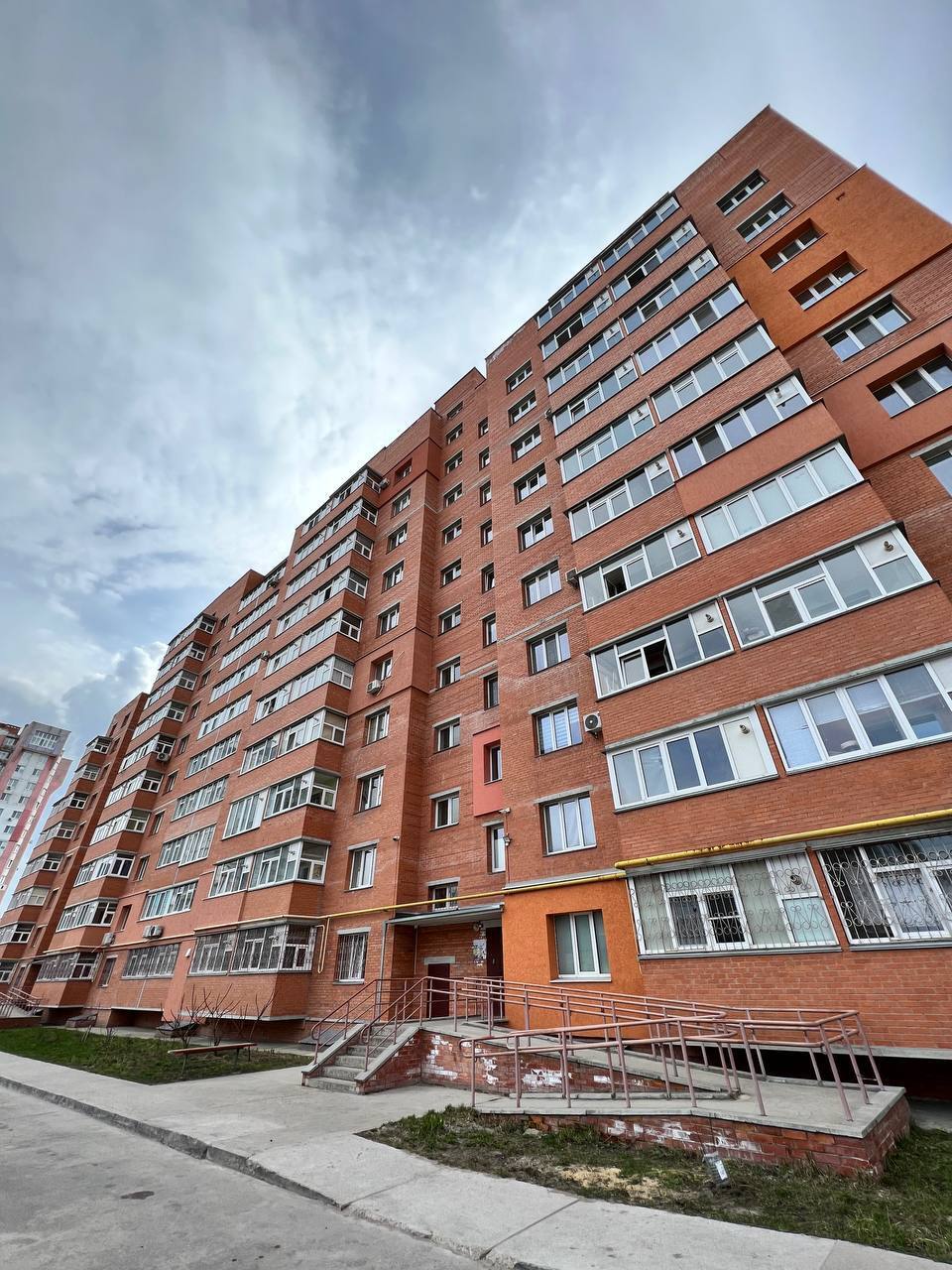 Продажа 1-комнатной квартиры 42 м², Интернационалистов ул.