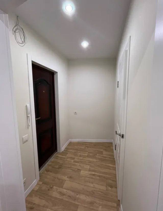 Продаж 1-кімнатної квартири 33.7 м², Харківська вул.