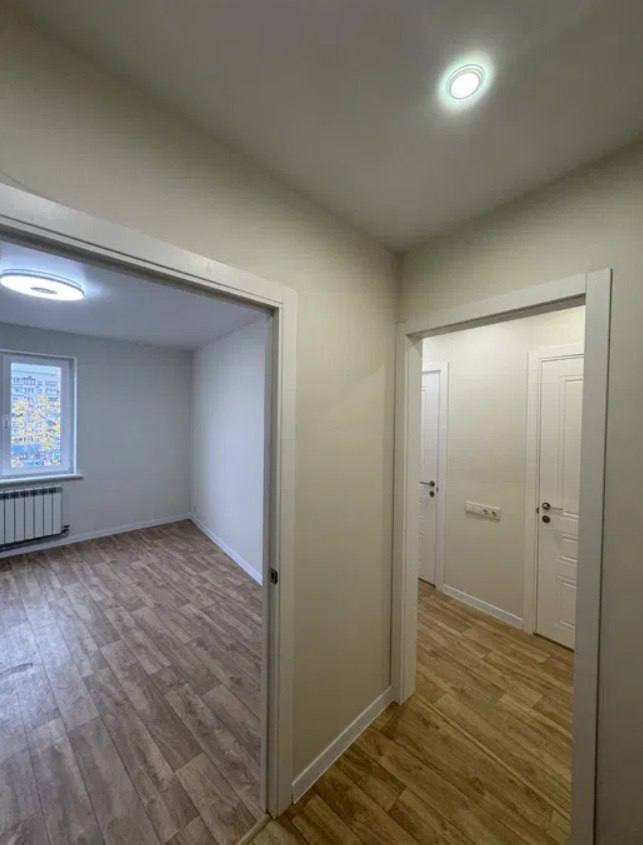 Продаж 1-кімнатної квартири 33.7 м², Харківська вул.