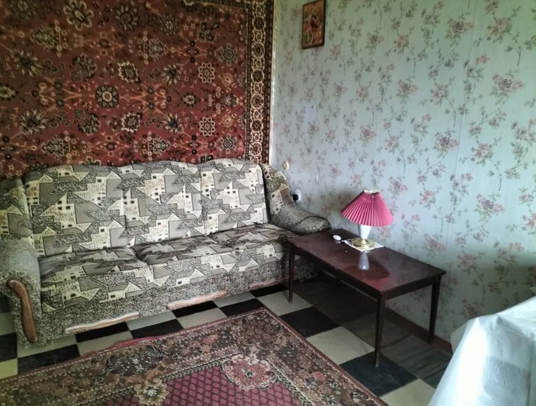 Продаж 2-кімнатної квартири 46.5 м², Праці вул.