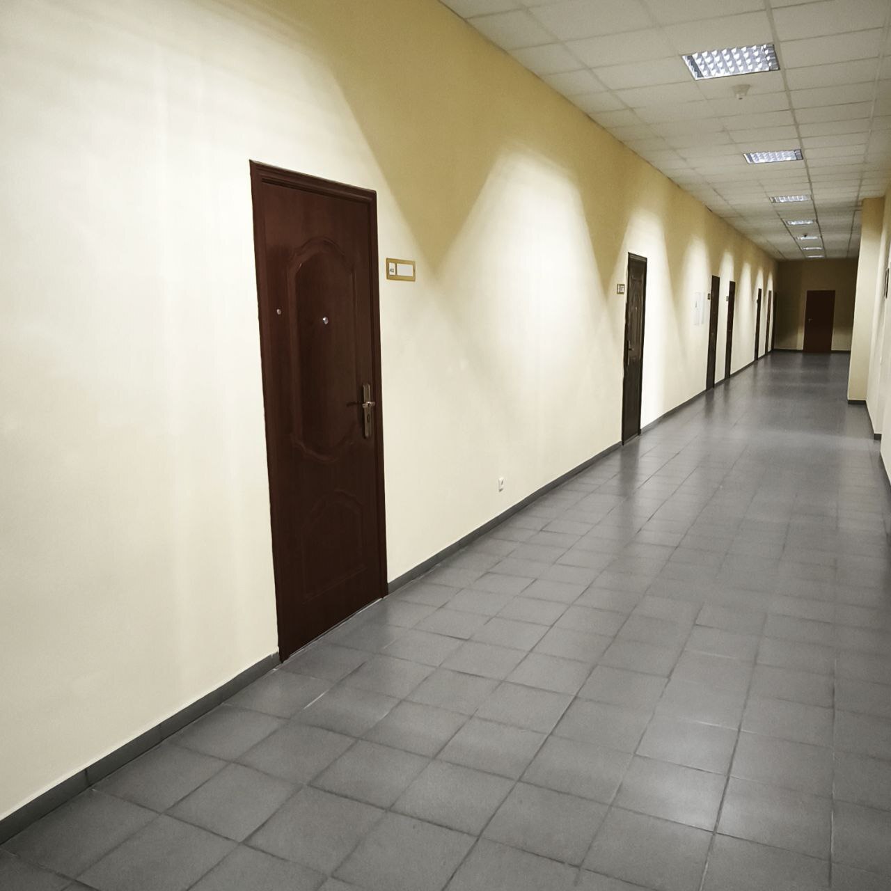 Оренда офісу 34.65 м², Набережна вул., 7