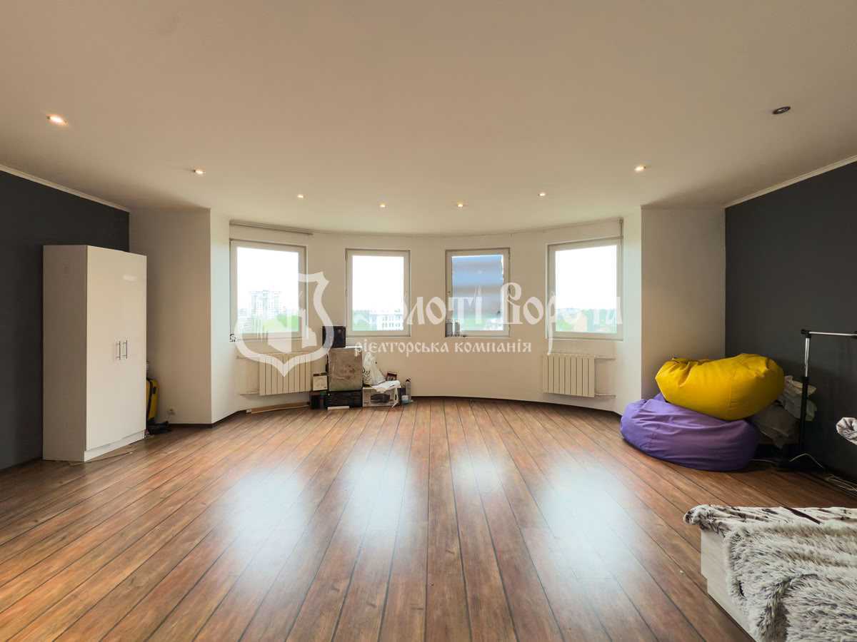 Продажа 3-комнатной квартиры 147 м², Тростянецкая ул., 49