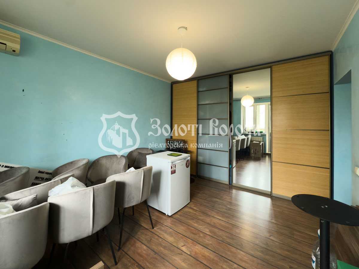 Продажа 3-комнатной квартиры 147 м², Тростянецкая ул., 49