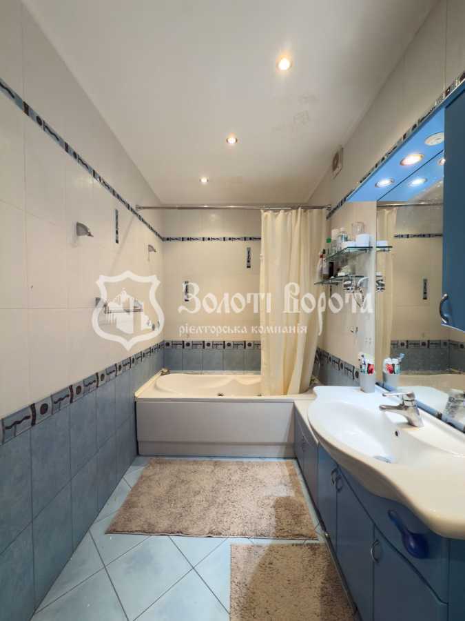 Продажа 3-комнатной квартиры 147 м², Тростянецкая ул., 49