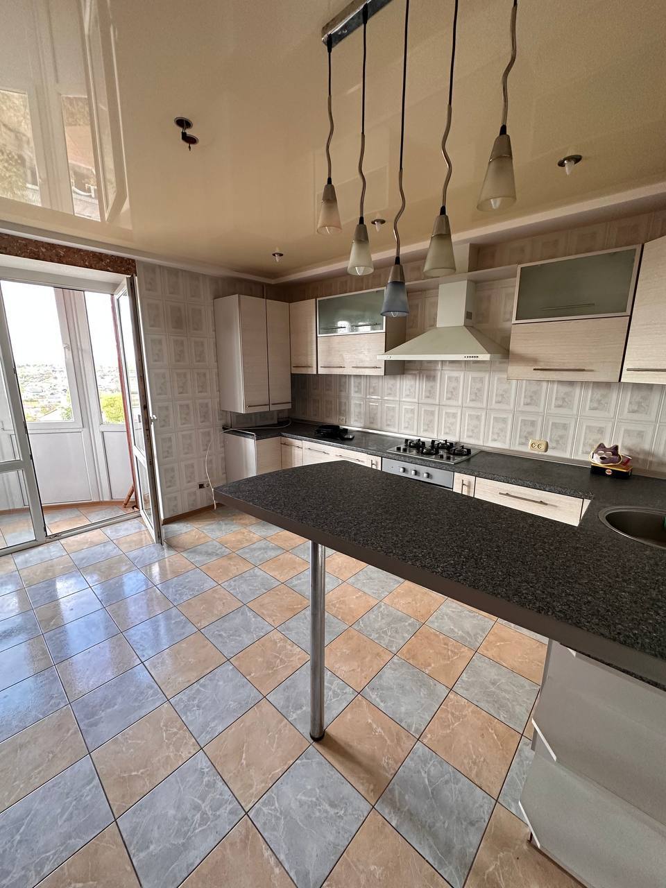 Продажа 2-комнатной квартиры 76.1 м², Героев Небесной Сотни ул.