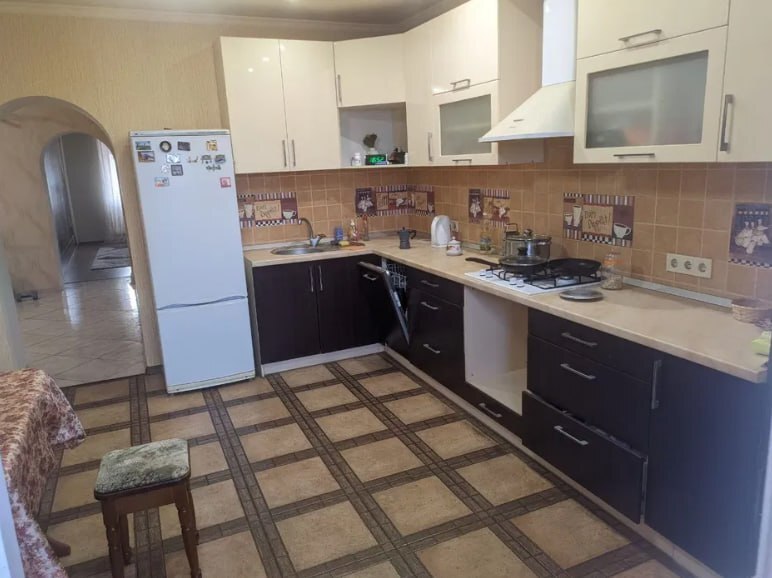Продажа 2-комнатной квартиры 81 м², Прокофьева ул.