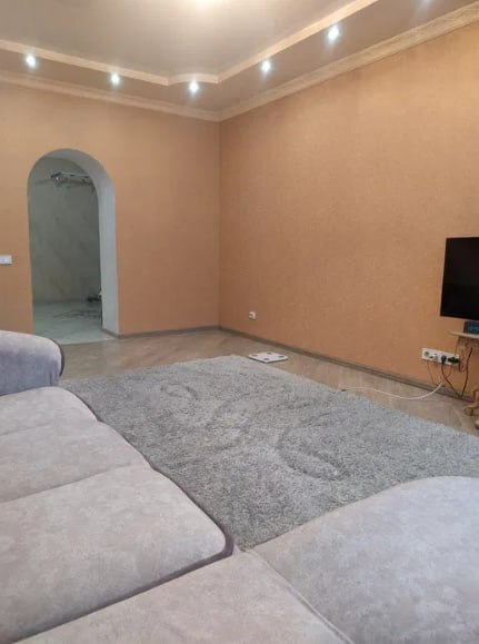Продажа 2-комнатной квартиры 81 м², Прокофьева ул.