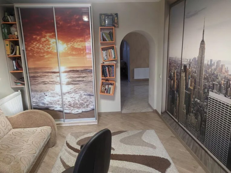 Продажа 2-комнатной квартиры 81 м², Прокофьева ул.