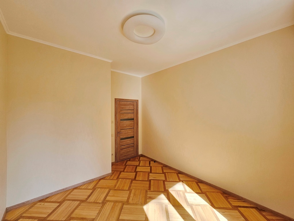 Продажа 3-комнатной квартиры 70 м², Иоанна Павла II ул., 7