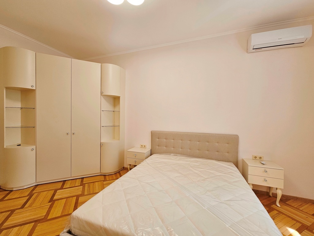 Продажа 3-комнатной квартиры 70 м², Иоанна Павла II ул., 7