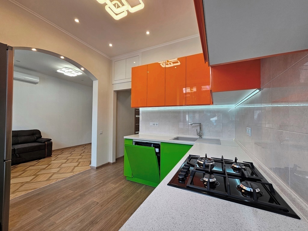 Продажа 3-комнатной квартиры 70 м², Иоанна Павла II ул., 7