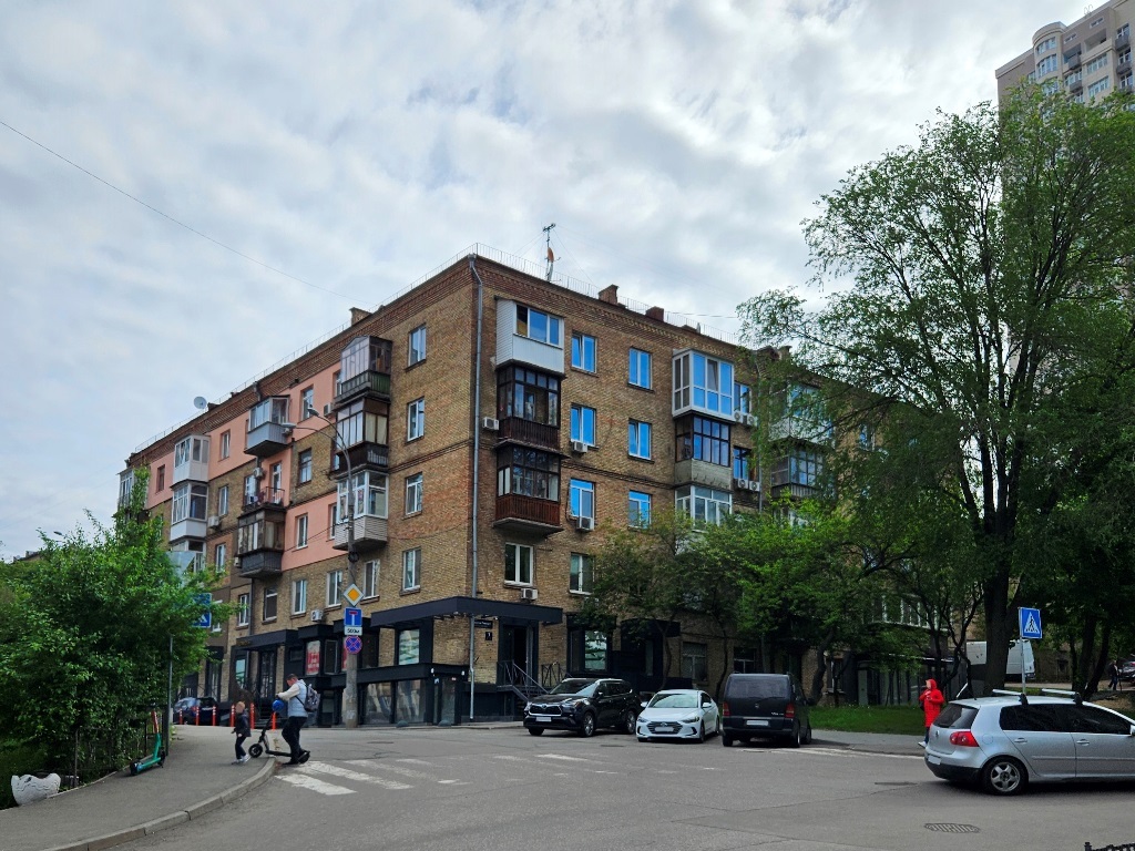 Продажа 3-комнатной квартиры 70 м², Иоанна Павла II ул., 7