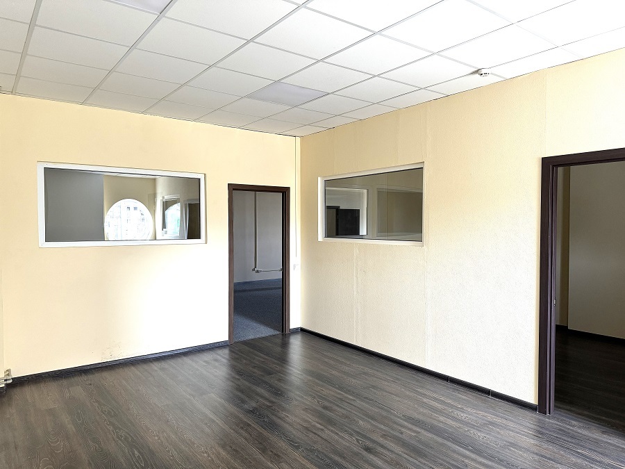 Оренда офісу 180 м², Микільсько-Слобідська вул., 1А