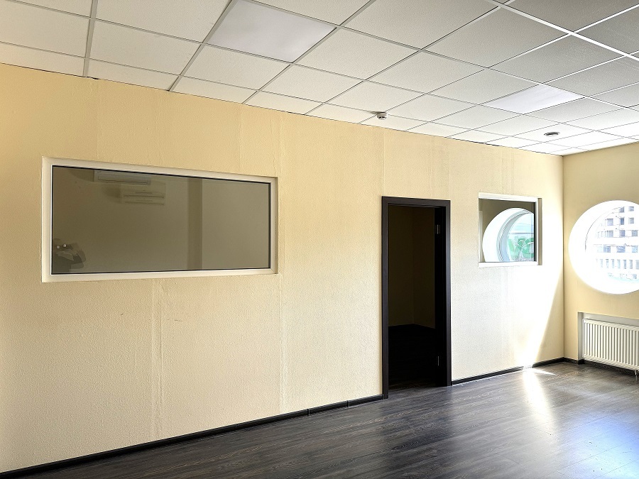 Оренда офісу 180 м², Микільсько-Слобідська вул., 1А