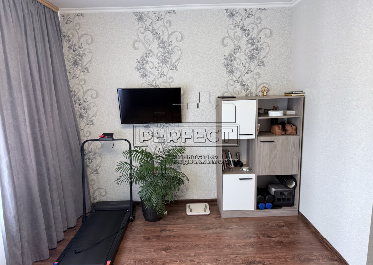 Продажа 1-комнатной квартиры 25 м², Верховинная ул., 81