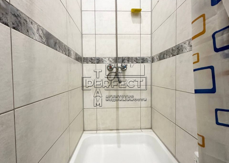 Продажа 2-комнатной квартиры 52 м², Новодарницкая ул., 14