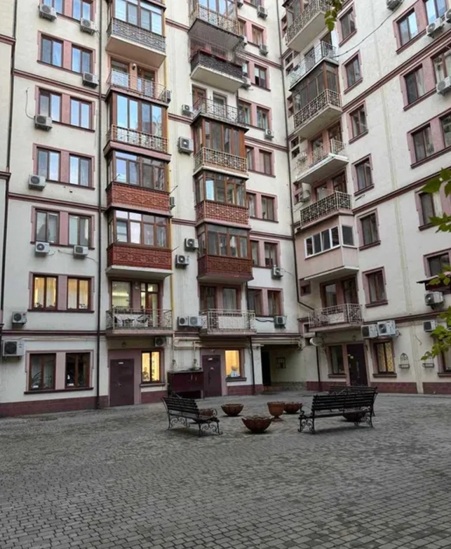 Аренда офиса 160 м², Жуковского ул.