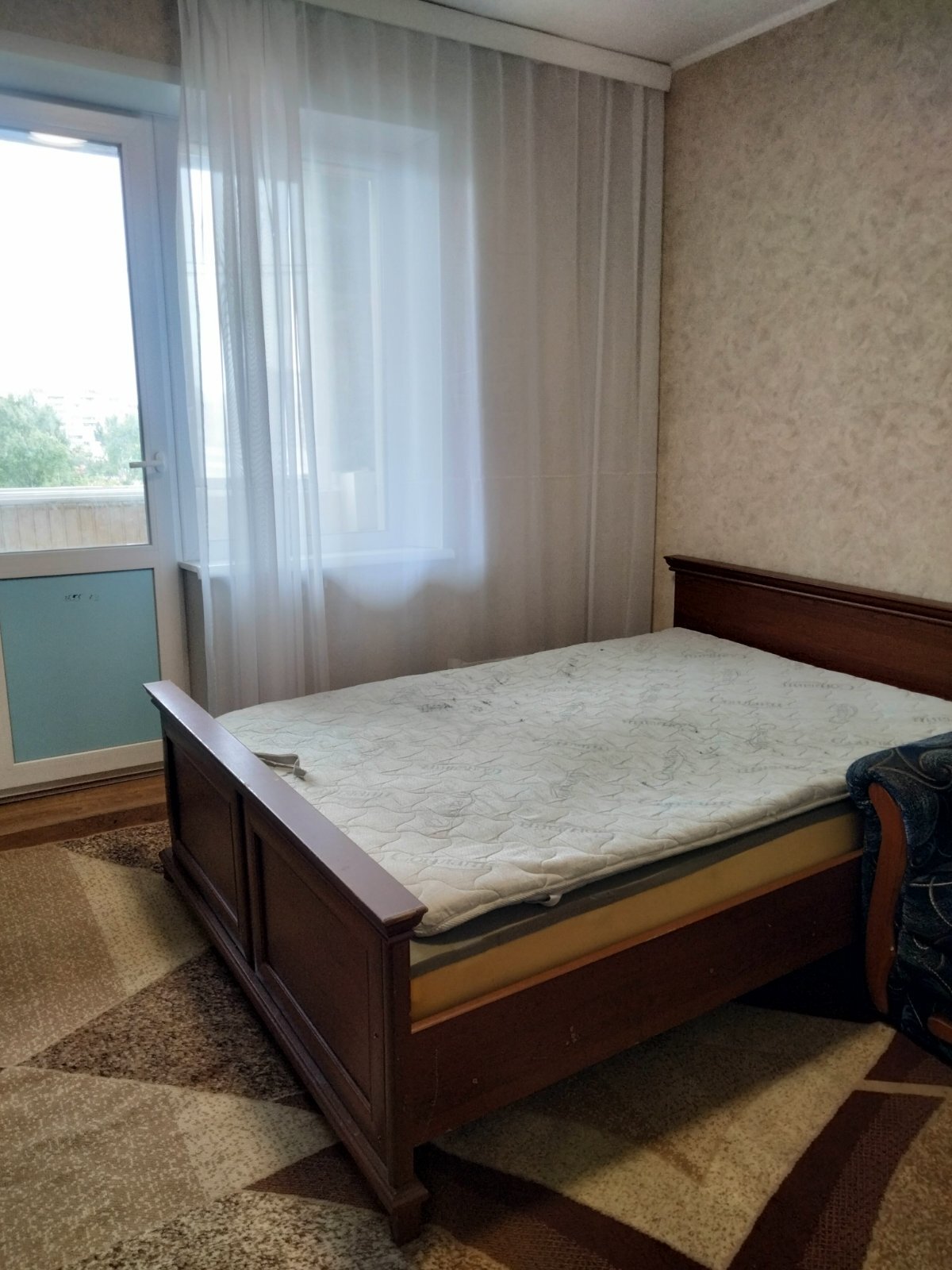 Аренда 3-комнатной квартиры 67 м², Сержа Лифаря ул., 17