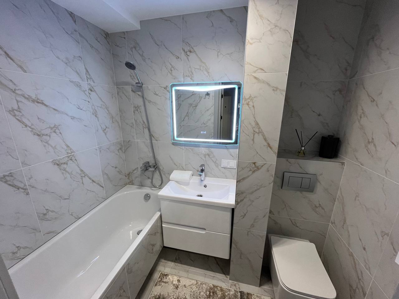 Оренда 2-кімнатної квартири 44 м², Русанівський бул., 6