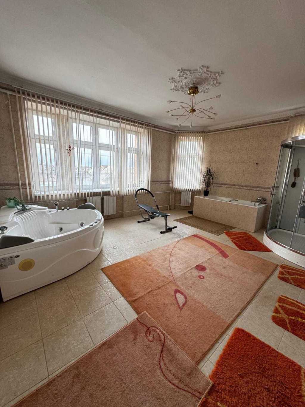 Продажа коттеджа 491 м², Радунская ул.