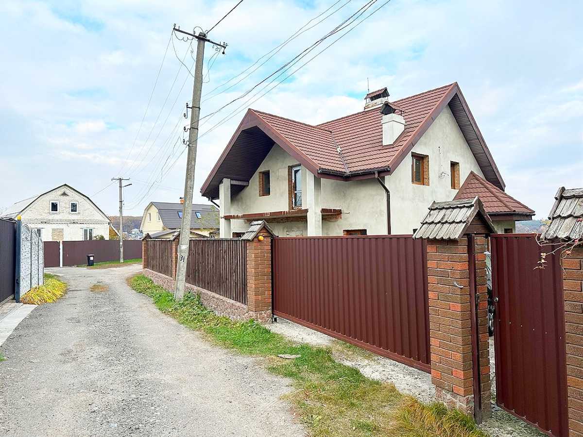 Продажа дома 207 м², Ленінградська, 4