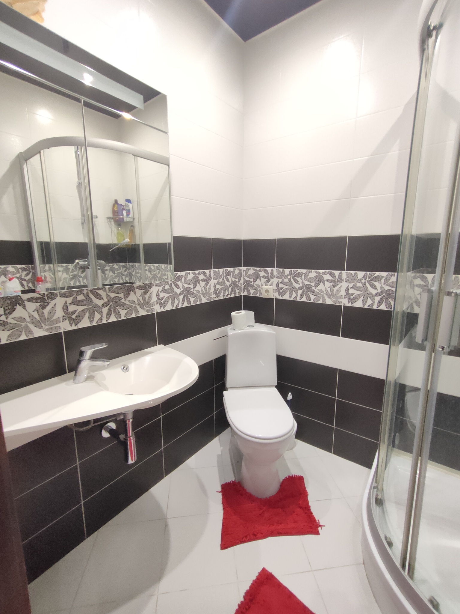 Оренда 2-кімнатної квартири 98 м², Голосіївська пл., вул.13Б