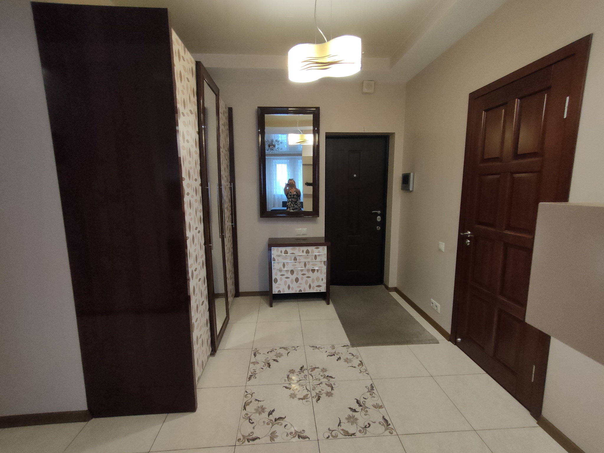 Оренда 2-кімнатної квартири 98 м², Голосіївська пл., вул.13Б