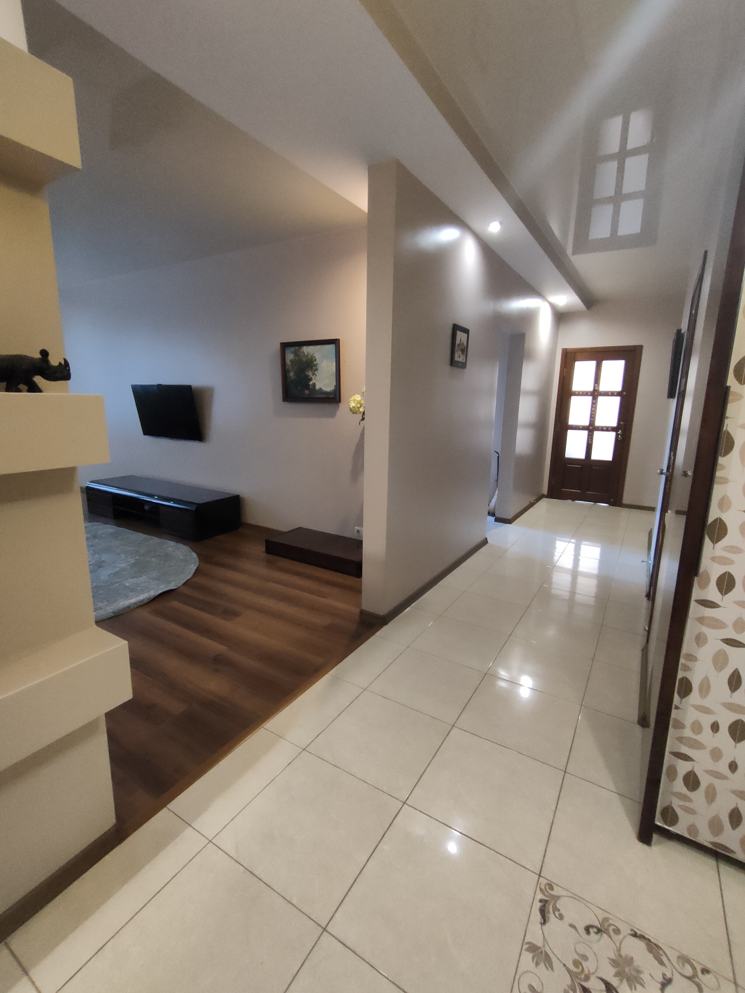 Оренда 2-кімнатної квартири 98 м², Голосіївська пл., вул.13Б
