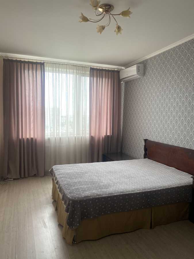 Аренда 1-комнатной квартиры 43 м², Семьи Кристеров ул., 20