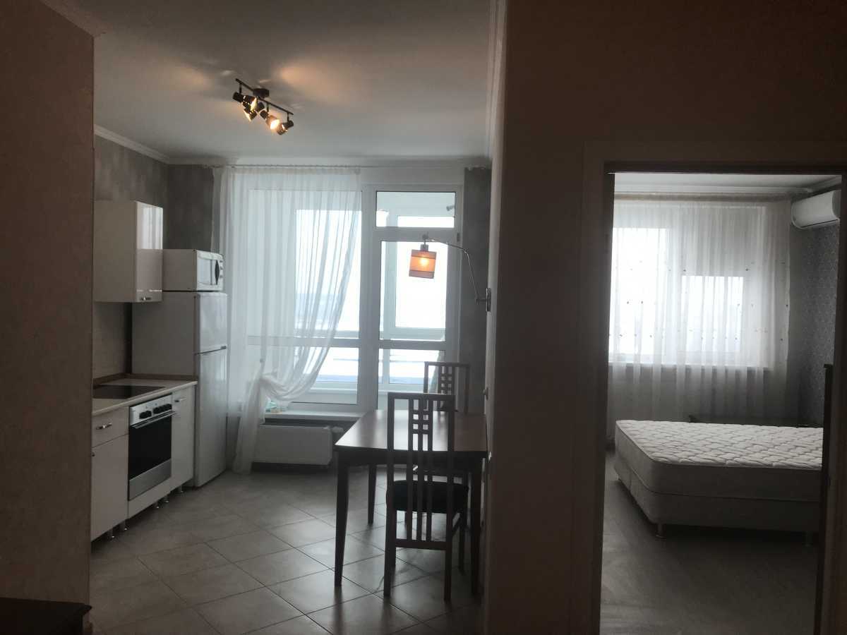 Аренда 1-комнатной квартиры 43 м², Семьи Кристеров ул., 20