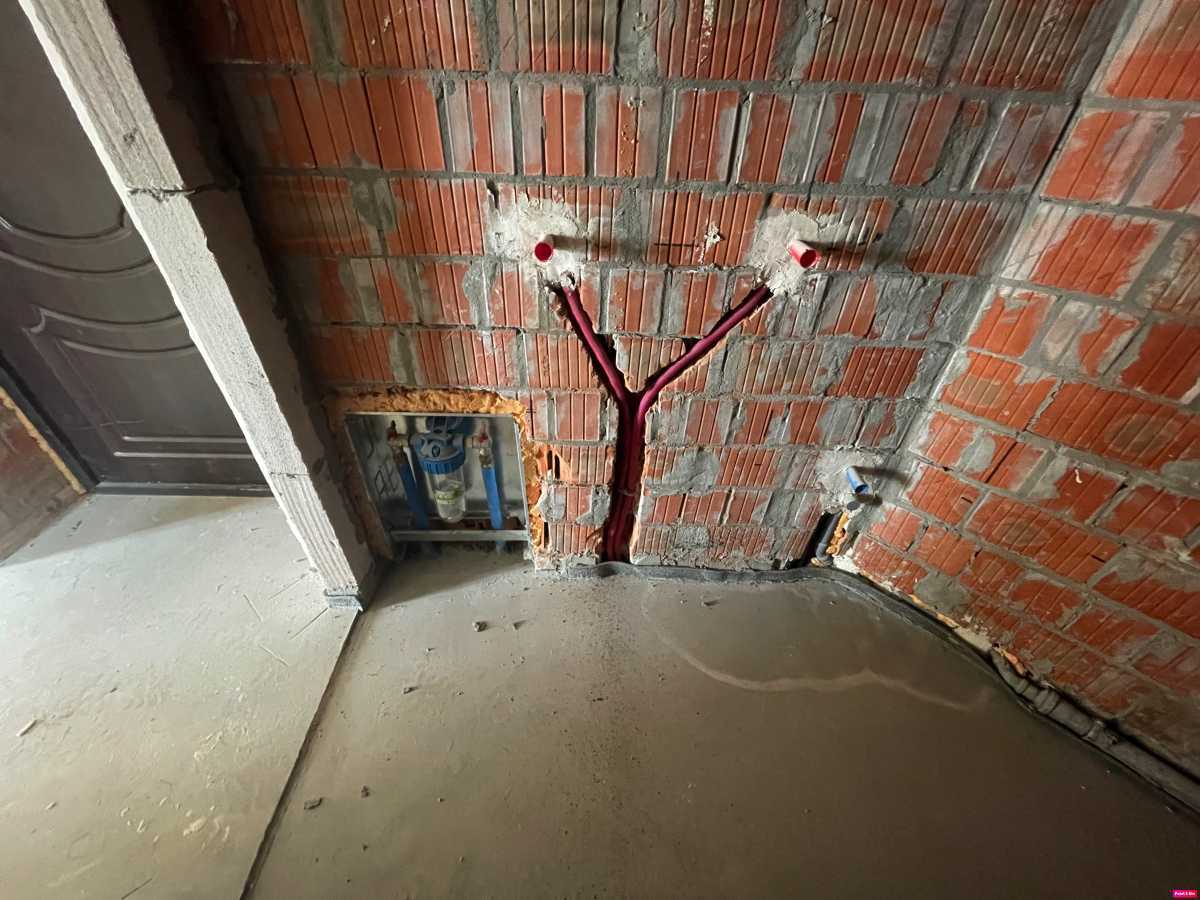 Продажа 1-комнатной квартиры 42 м², Сергея Колоса ул.
